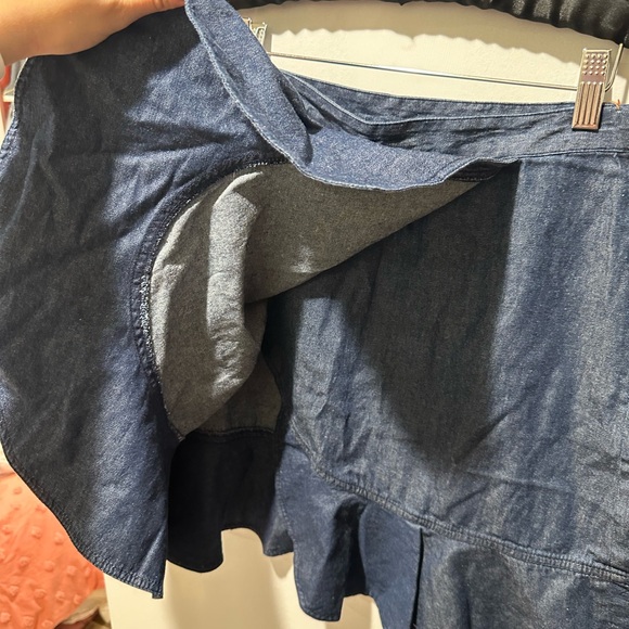 Draper James Ruffle Faux Wrap Chambray Skirt NWOT Size 4 - Picture 6 of 9